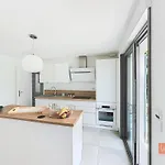 Feriehus Les Pins : Rez De Jardin Proche *