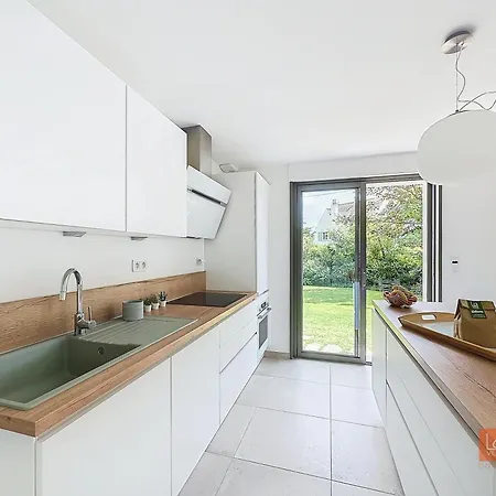 度假居 Les Pins : Rez De Jardin Proche *