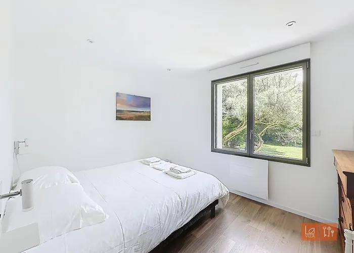 Les Pins : Rez De Jardin Proche * Ambleteuse