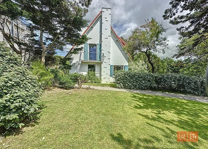 Les Pins : Rez De Jardin Proche Vakantiehuis